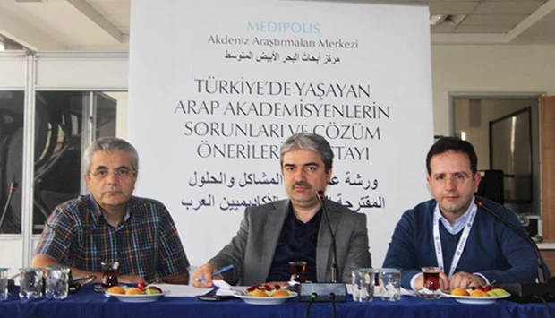 -b0bd-1b4aa58f13d7-Arap_Akademisyenler_Calistayi(1) (1).jpg