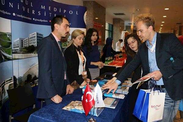 7602cca25c-gencturkiyezirvesimedipolstant.jpg