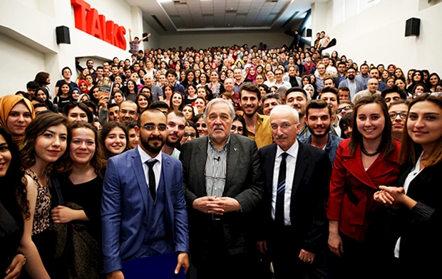 Ilber_Ortayli_Konferans