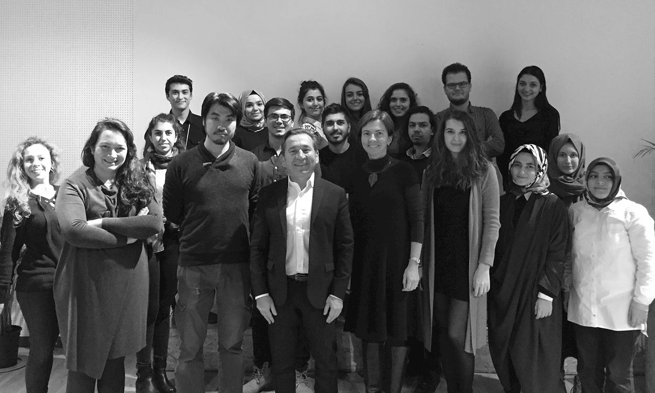 c1584d3ac-Online_Sergi_nisan2017.jpg
