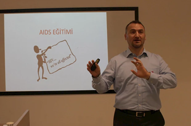 b11-931fad18c967-AIDS-egitimi.jpg