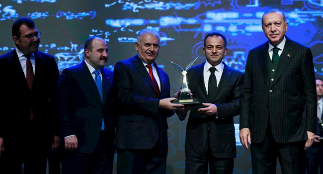 89809007-6b9f-4503-9687-377c3ed254fb-odul_tubitak.jpg