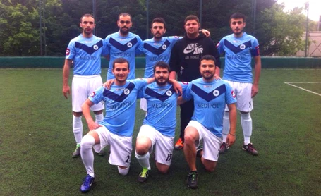 d-e265459f1f71-Eczacilik_futbol_takim.jpg