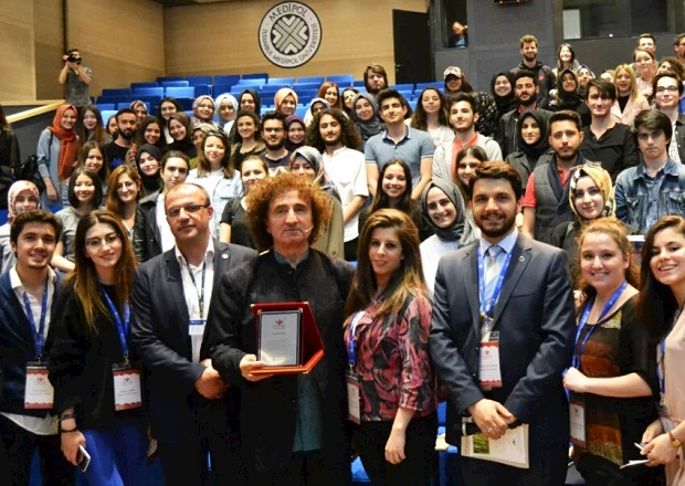 02-9cc789cbe069-Farabi_Talks_Huseyin_Ozer.jpg