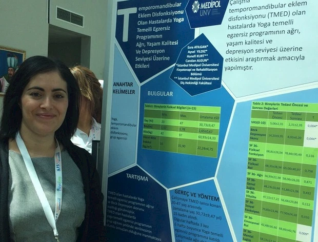 Esra_Atilgan_Poster_Sunumu_Odulu.jpg