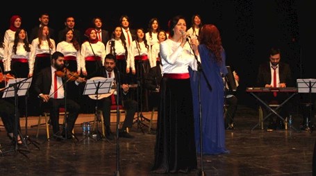 e2-b649-0f039d8f3b08-konser(1).jpg