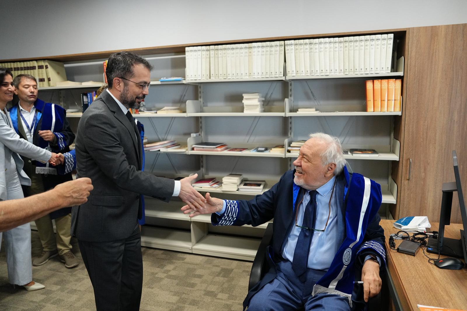 İlber Ortaylı