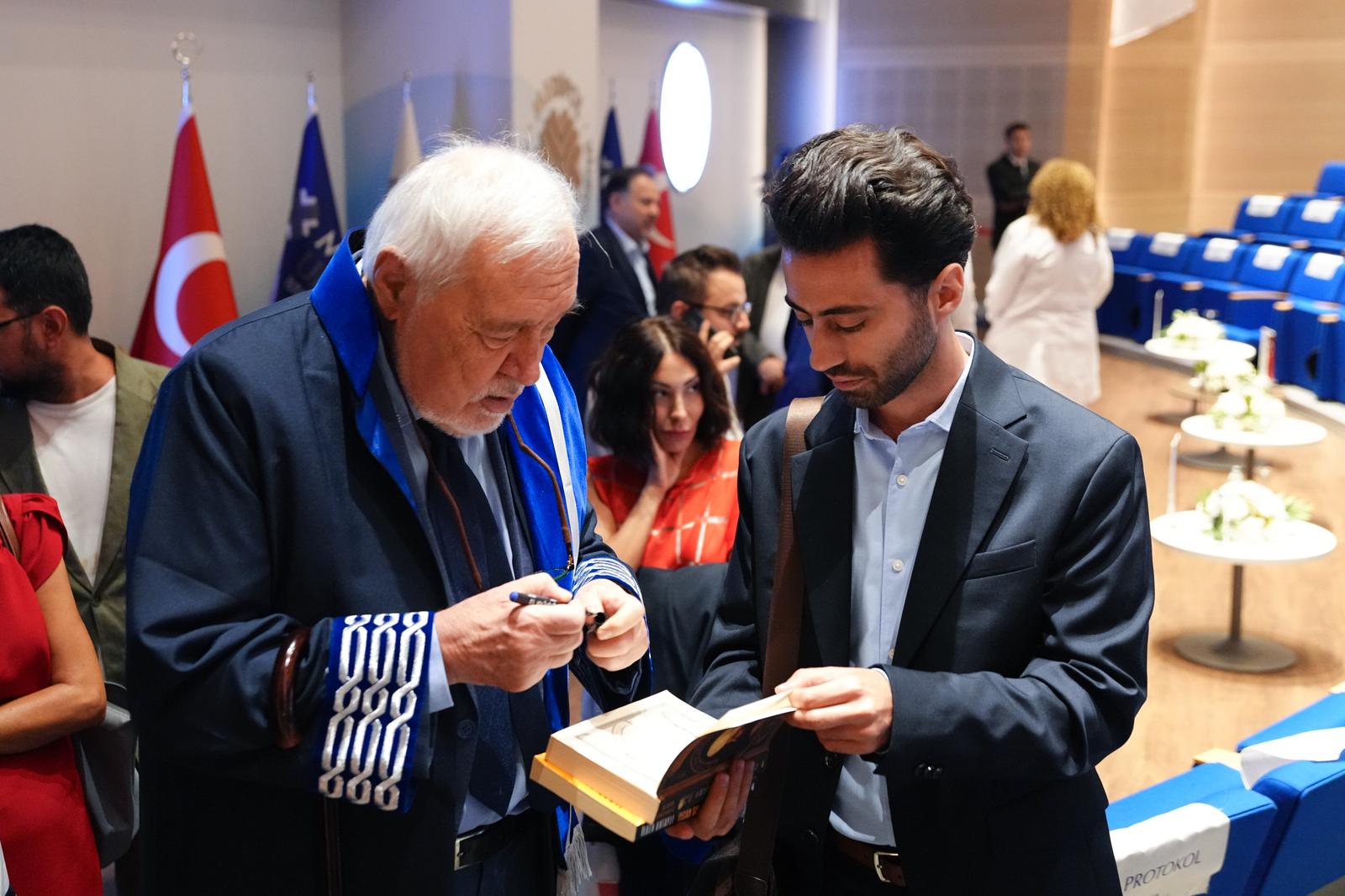 İlber Ortaylı