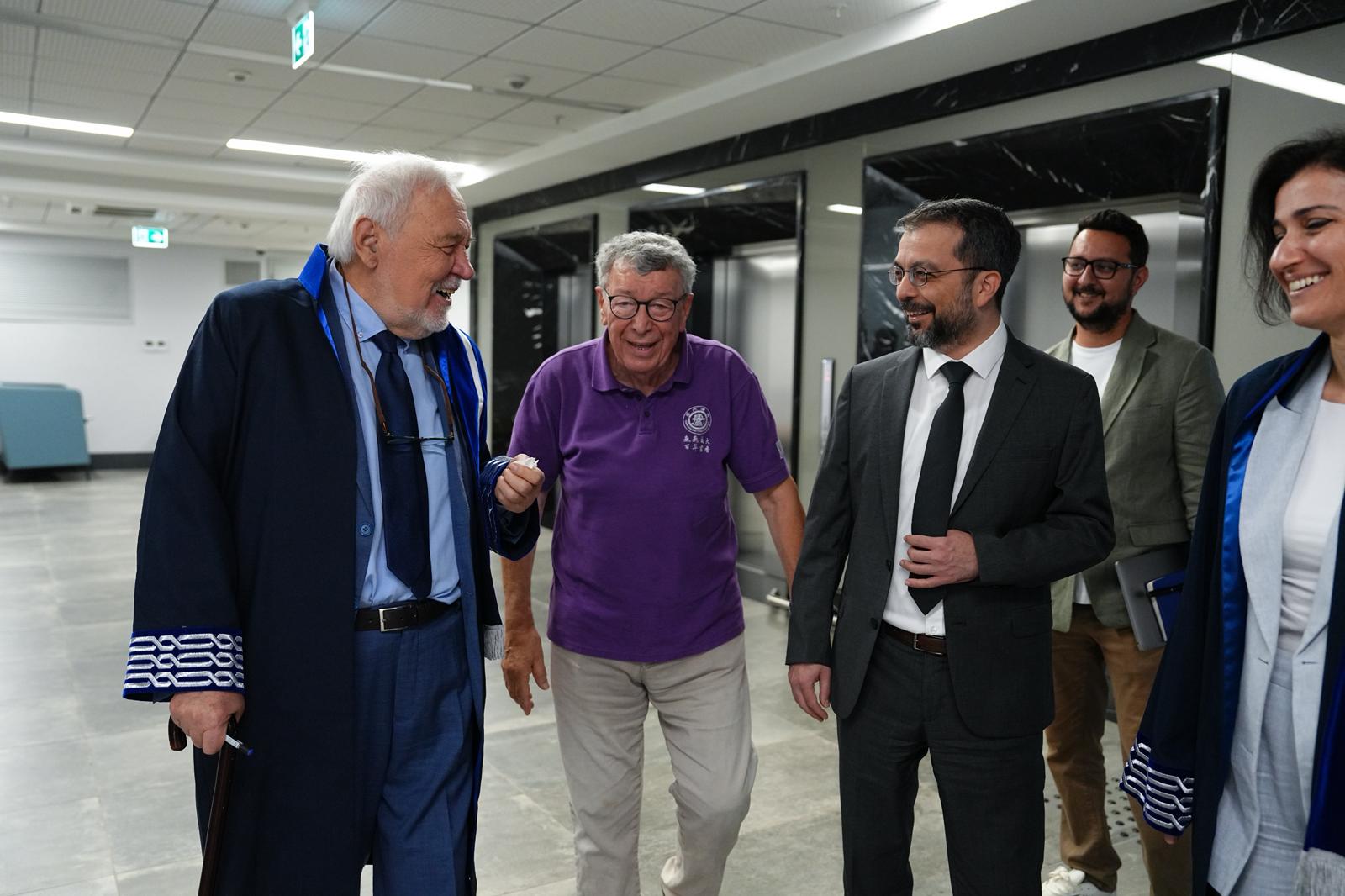 İlber Ortaylı