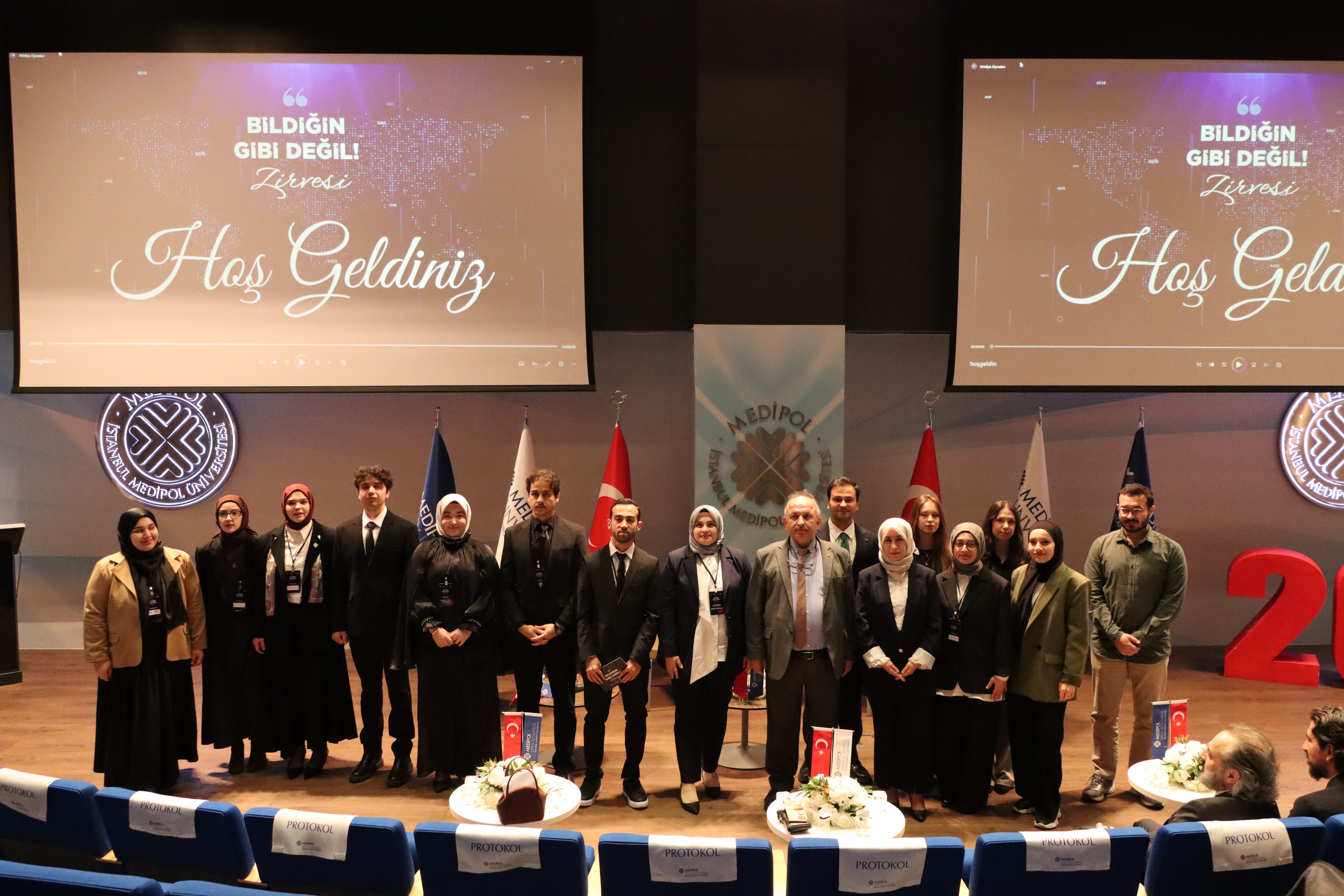 Bildiğin Gibi Değil Zirvesi 