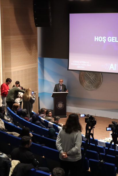 Yapay Zeka Zirvesi İletişim Fakültesi