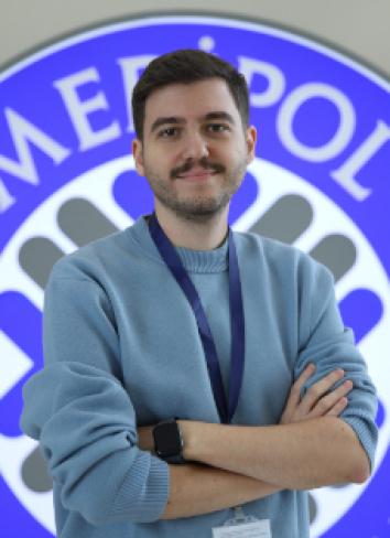 Akın ÖZDEMİRLER