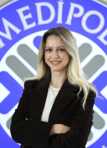 Kübra ÖZTÜRK