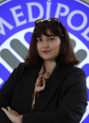 Müge KARAYAYLALI BAYRAKTAR